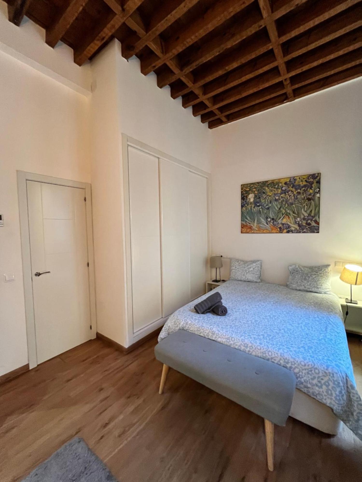 Larios Deluxe Studio Malaga Exterior photo